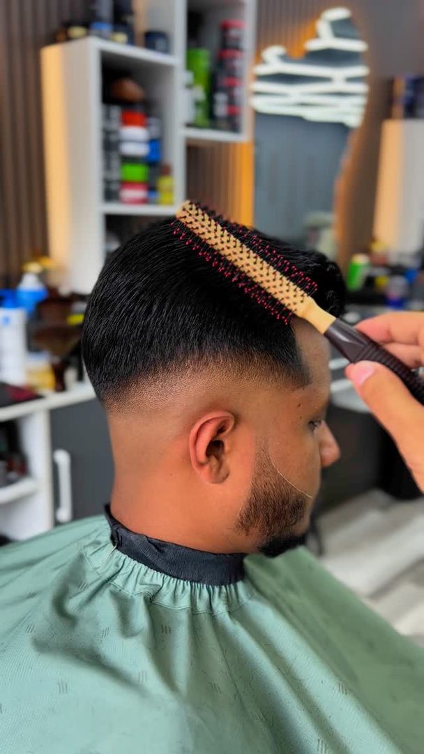 Sully Cutz reel — sharp edges